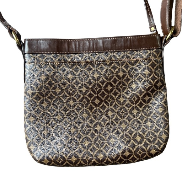 Fossil Issue Number 1954 Women’s Brown and Tan Crossbody Adjustable Strap Purse - Picture 4 of 11